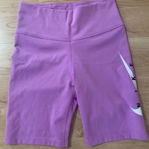 Women’s Nike dri-fit bike shorts